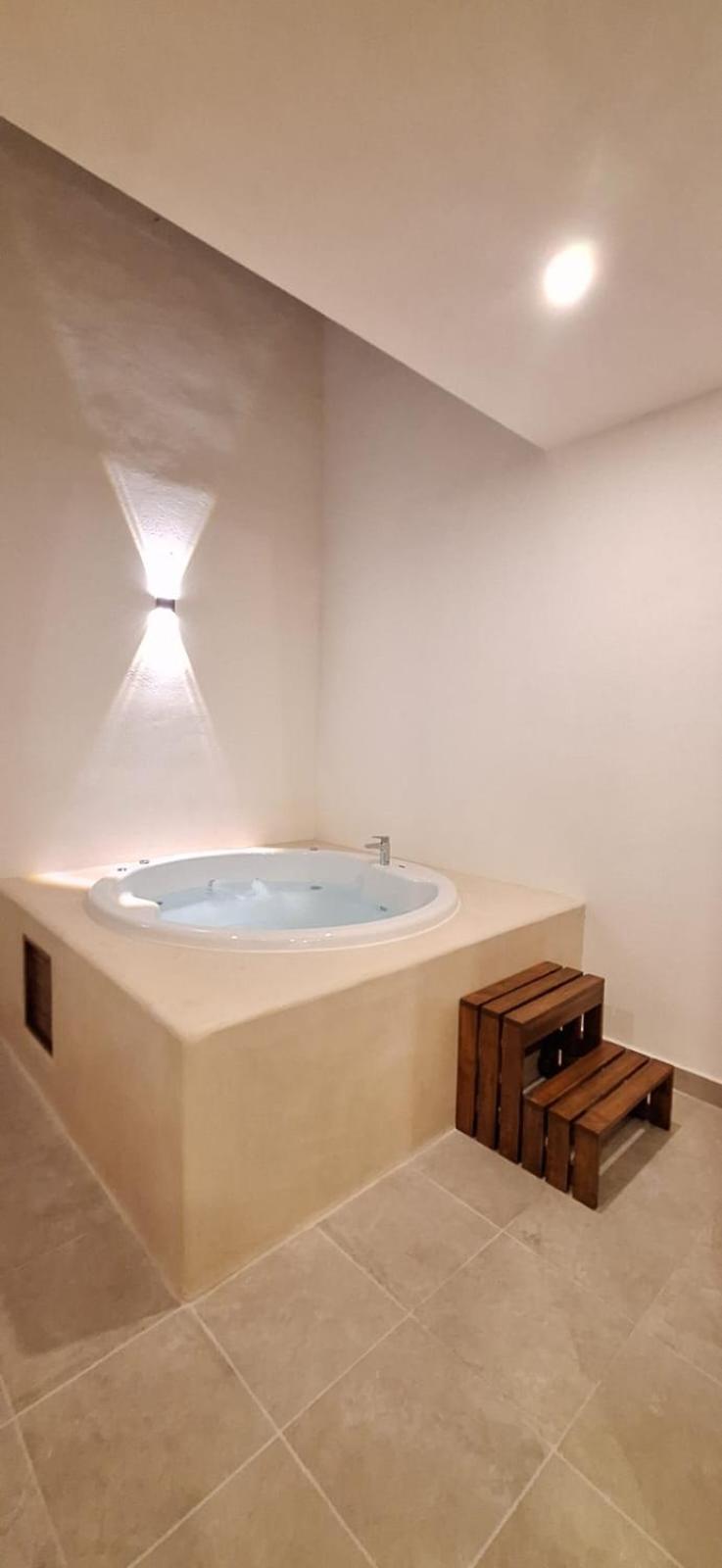 Itzamna Deluxe Con Jacuzzi Apartamento *